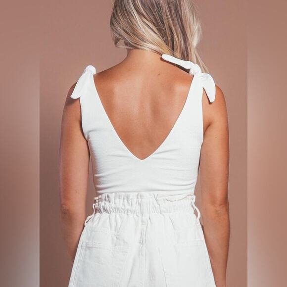 Show Me Your Mumu Kylo Bodysuit White Bone NWOT Size Medium - Picture 9 of 10